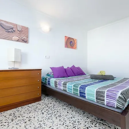 Ferienhaus Yourhouse Petita Town House *