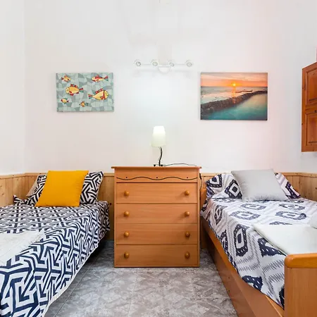 Ferienhaus Yourhouse Petita, House In Majorca North